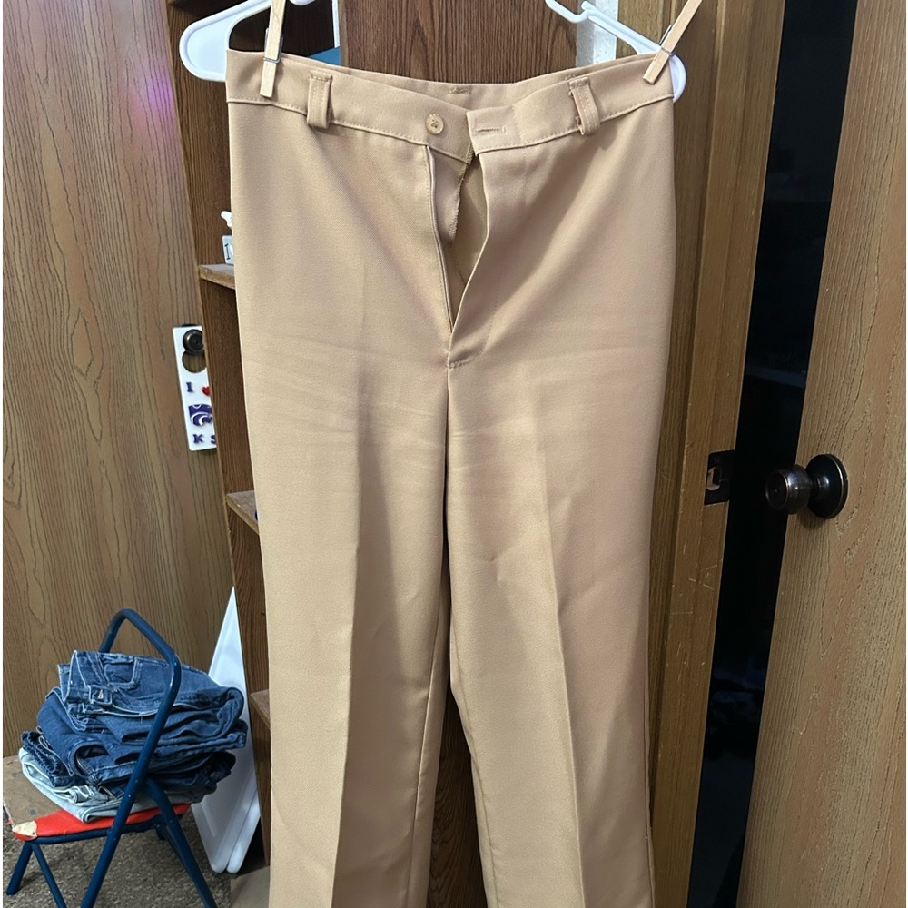 Women’s vintage dress pants Tan in color. Never worn.